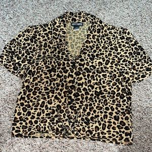 Hot topic button up top